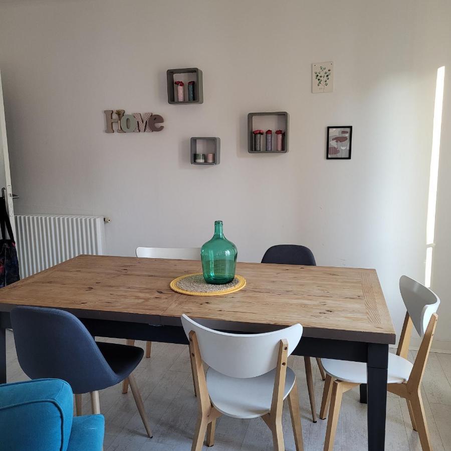 Charmant Appartement A Deux Pas Du Centre Historique 坎佩尔 外观 照片